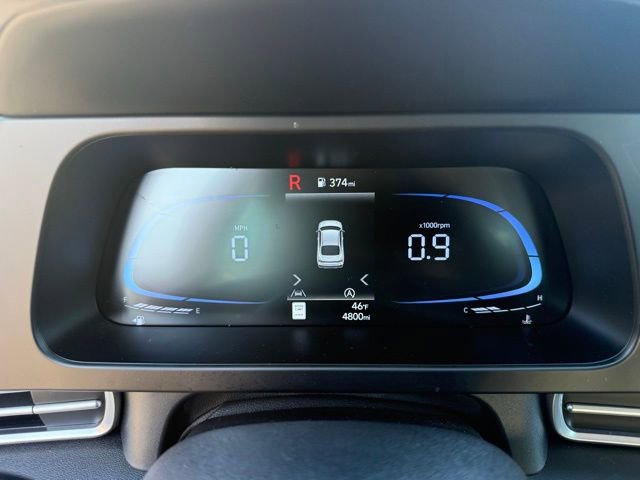 Certified 2025 Hyundai Elantra SE image 12