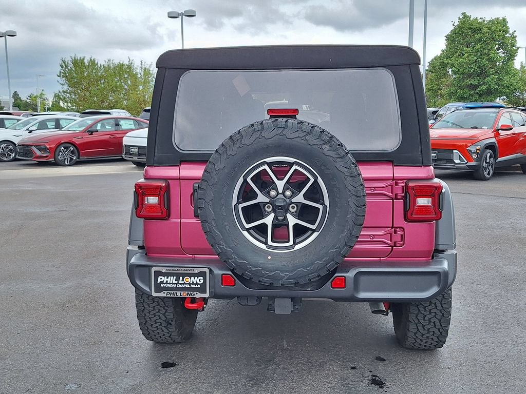 Used 2024 Jeep Wrangler Unlimited Rubicon w/ Convenience Group AWD/4WD image 4