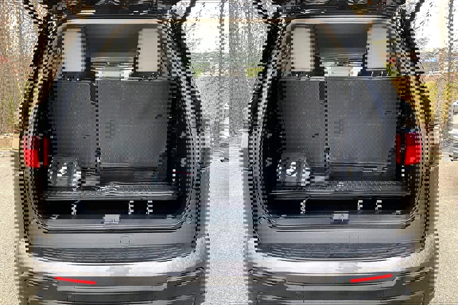 Certified 2024 Toyota Sequoia SR5 w/ SR5 Premium Package AWD/4WD image 31