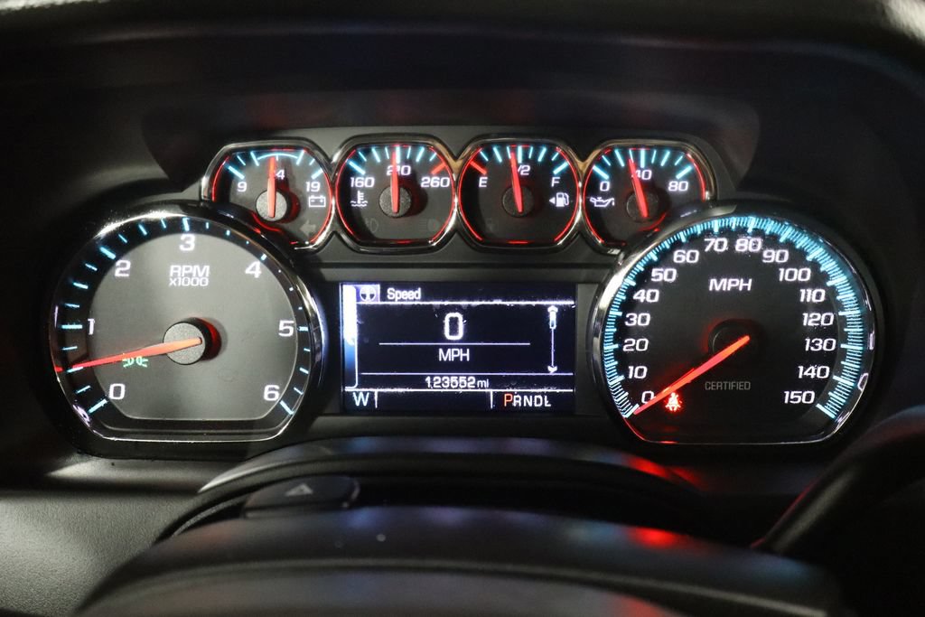 Used 2019 Chevrolet Tahoe 2WD w/ Enhanced Driver Alert Package image 11
