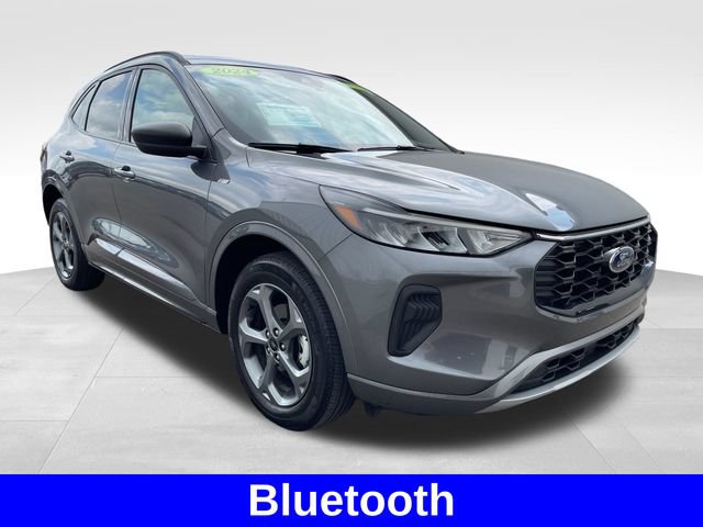 Used 2024 Ford Escape ST-Line w/ Tech Pack #1 AWD/4WD image 7
