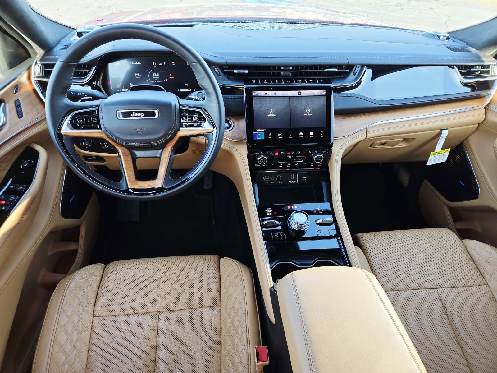 Used 2024 Jeep Grand Cherokee Summit image 11