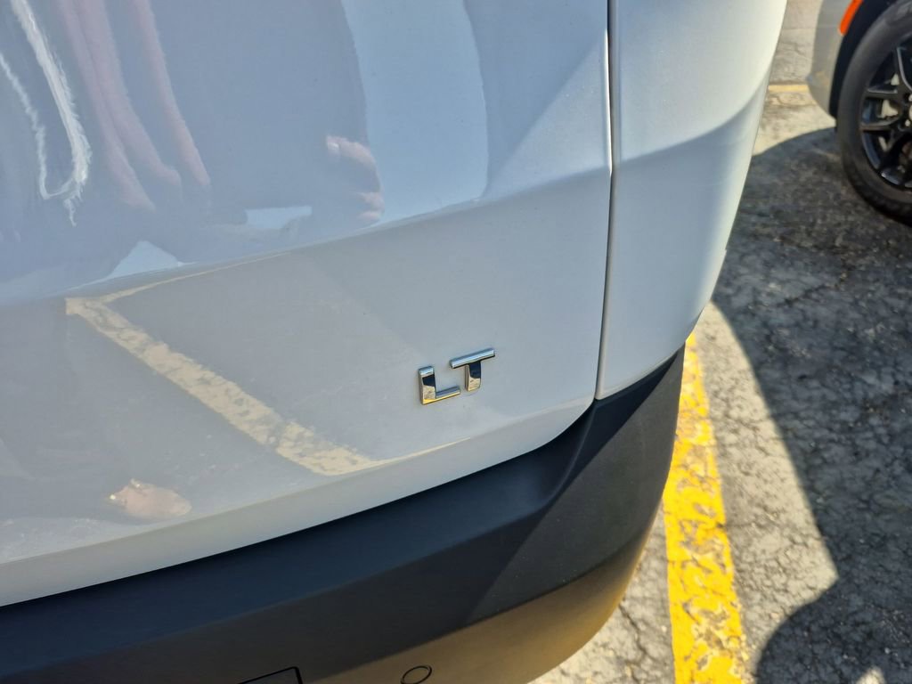 Certified 2023 Chevrolet Traverse LT FWD image 33