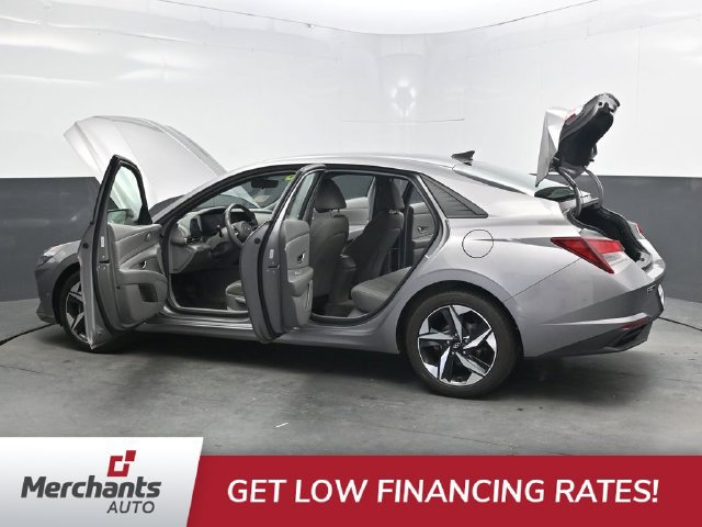 Used 2023 Hyundai Elantra SEL w/ Convenience Package FWD image 41