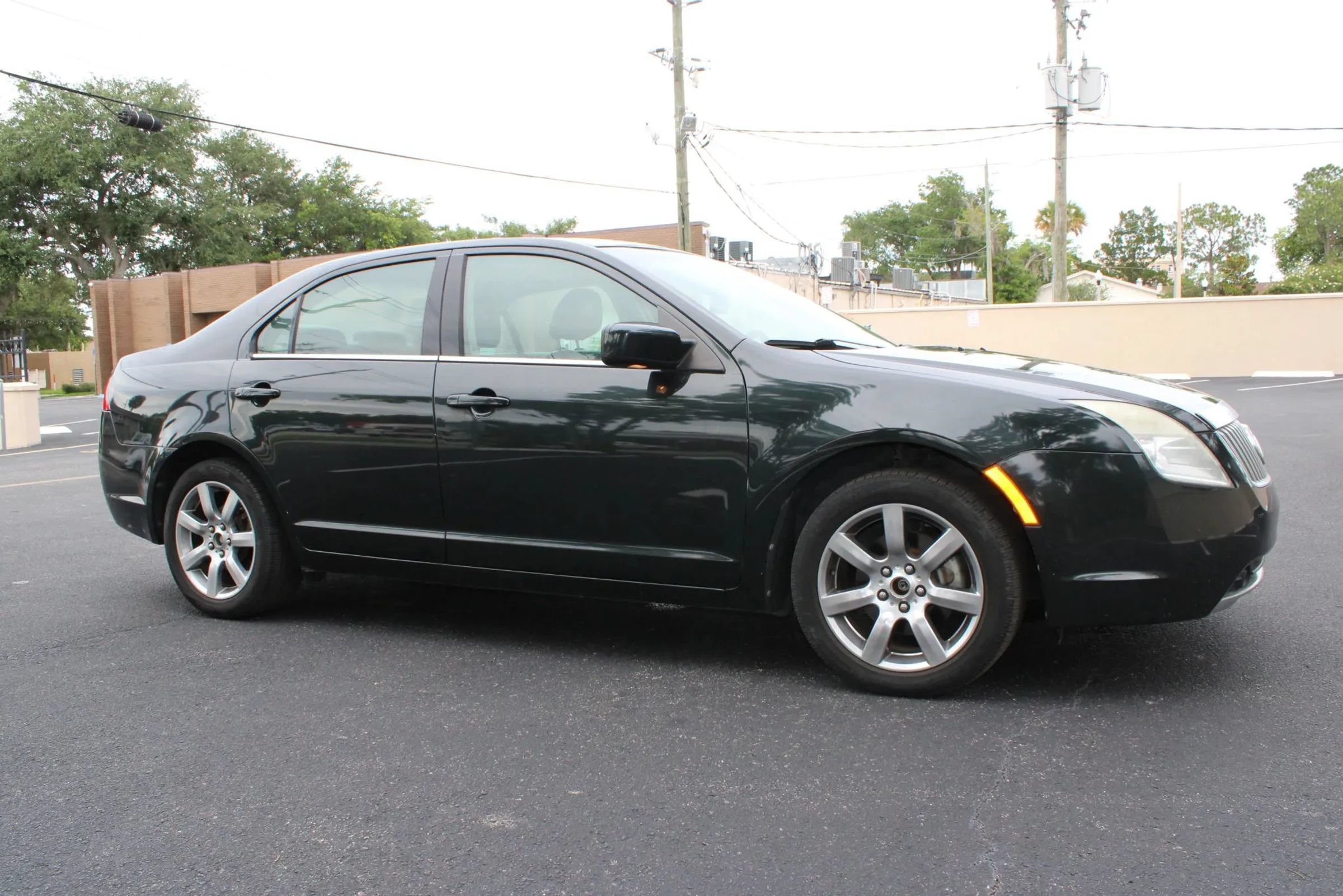 Used 2010 Mercury Milan Premier FWD image 13