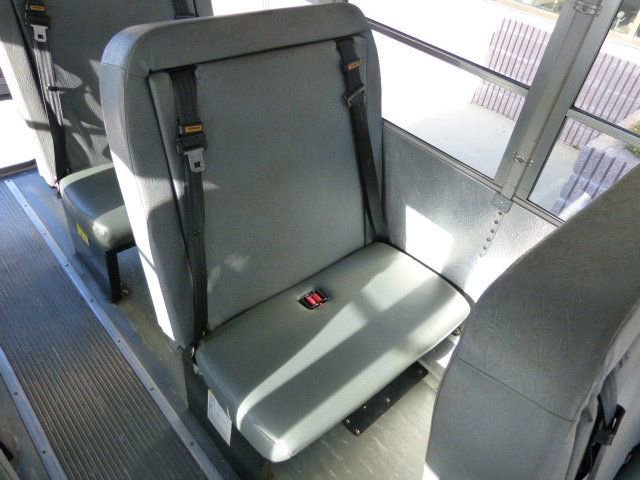 Used 2007 Chevrolet Express 3500 w/ School Bus Package image 26