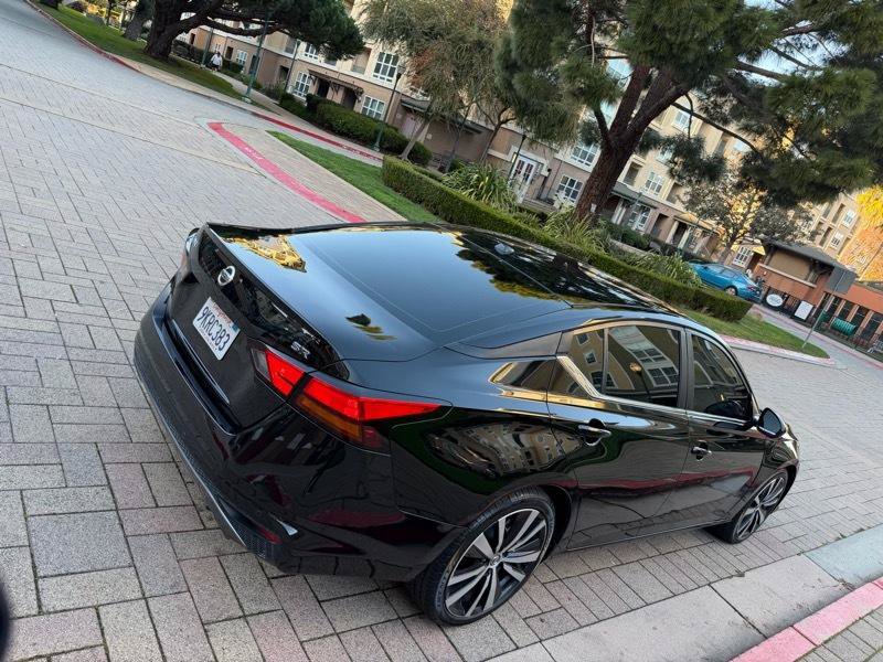 Used 2021 Nissan Altima 2.5 SR FWD image 18