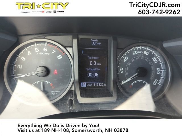 Used 2018 Toyota Tacoma TRD Off-Road image 17