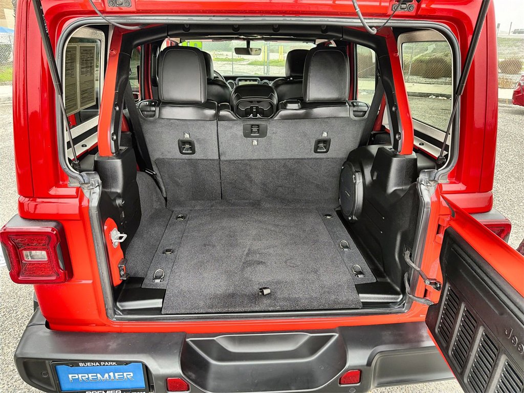 Used 2021 Jeep Wrangler Unlimited Sahara image 20