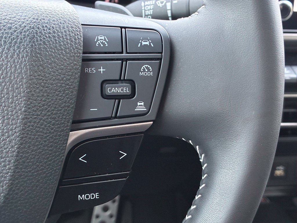 Used 2025 Toyota Camry SE FWD image 22