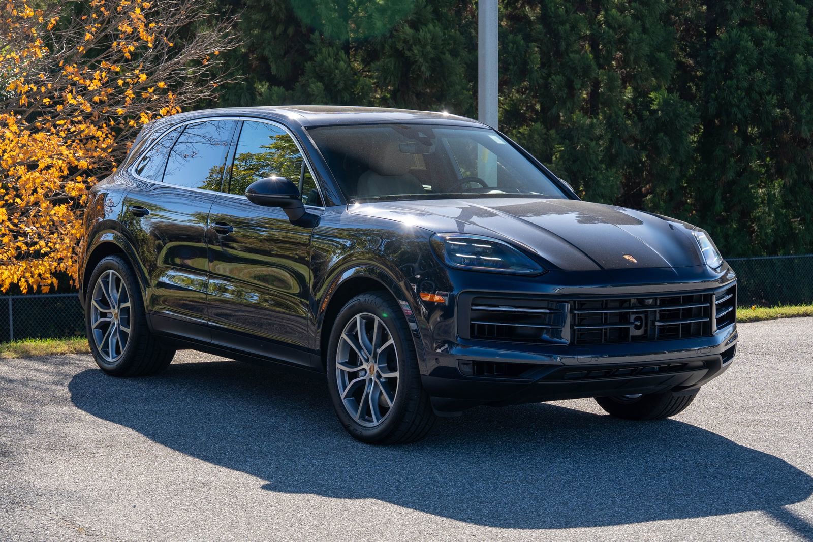Used 2025 Porsche Cayenne image 9