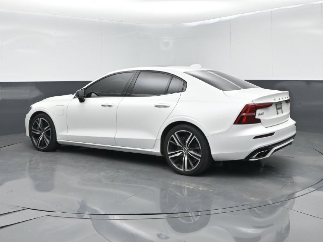 Used 2021 Volvo S60 T8 R-Design Expression w/ Premium Package AWD/4WD image 6