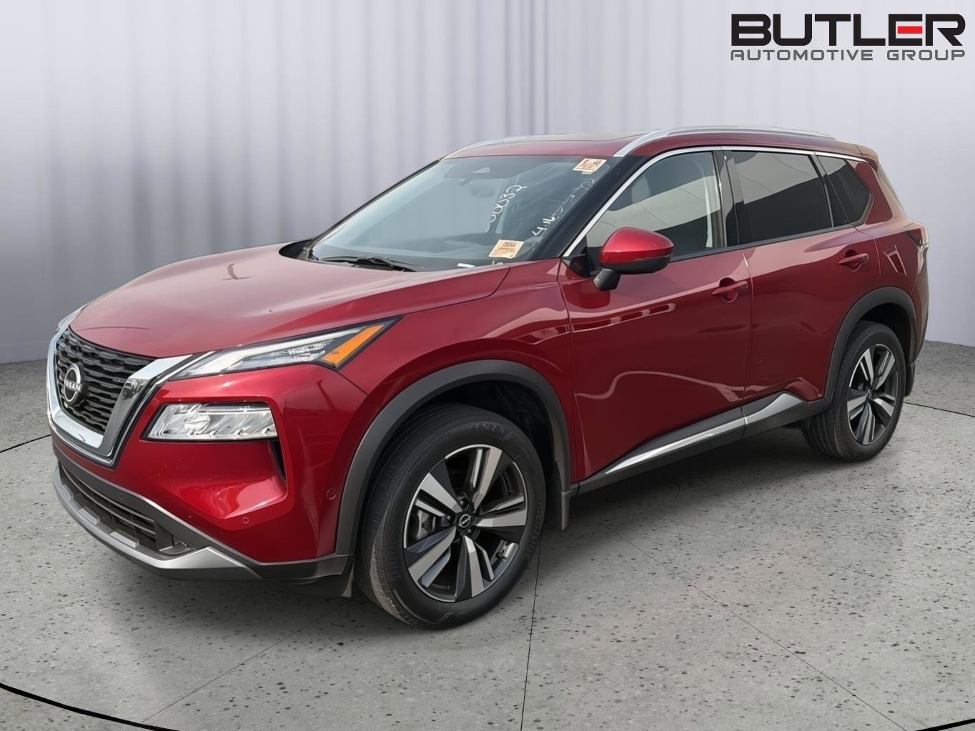 Used 2022 Nissan Rogue SL w/ SL Premium Package image 2