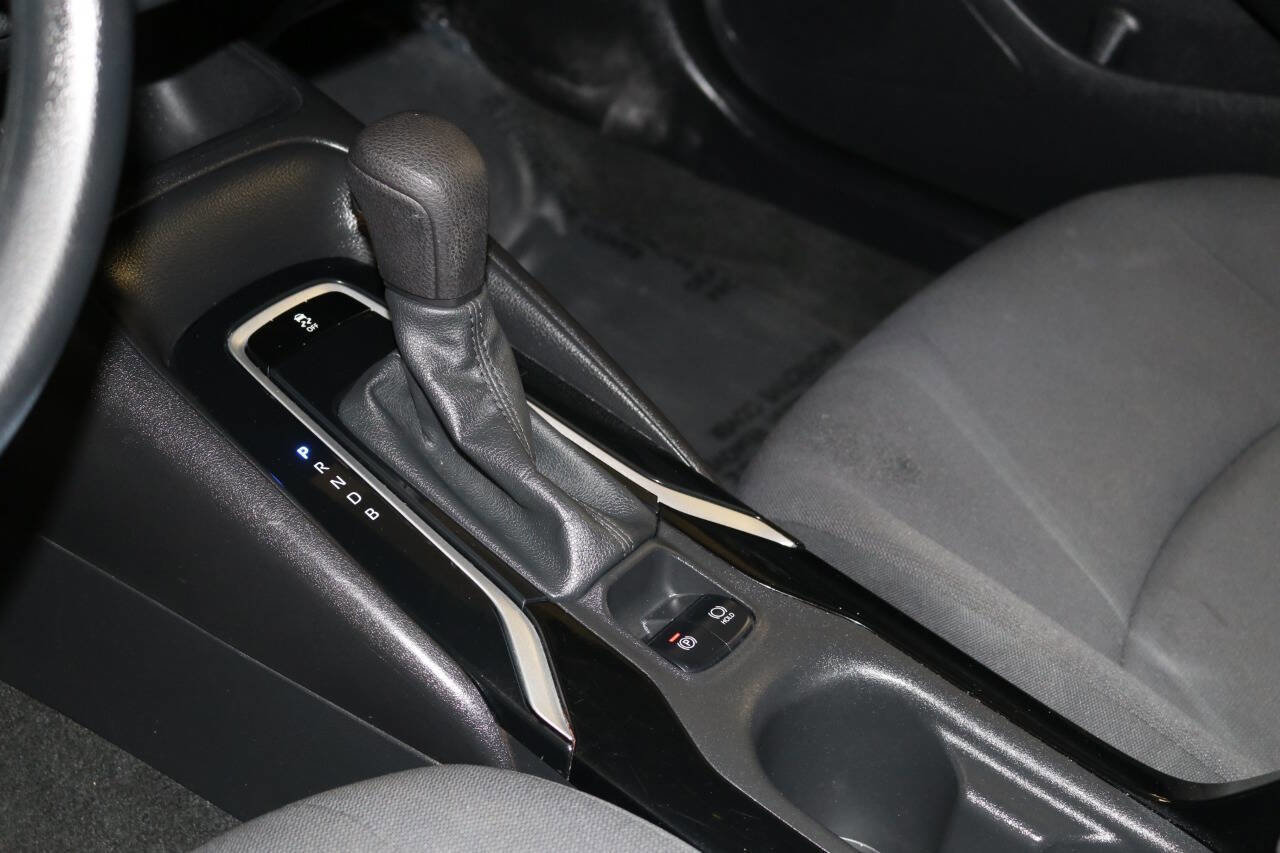 Used 2022 Toyota Corolla LE image 33