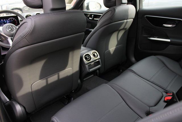 New 2025 Mercedes-Benz C 300 4MATIC Sedan image 35
