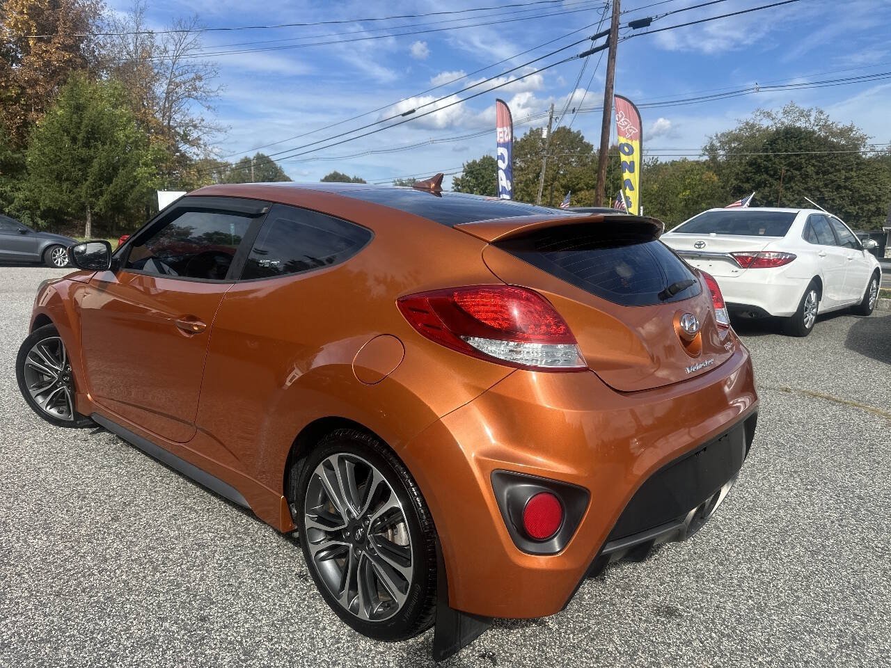 Used 2016 Hyundai Veloster Turbo FWD image 8