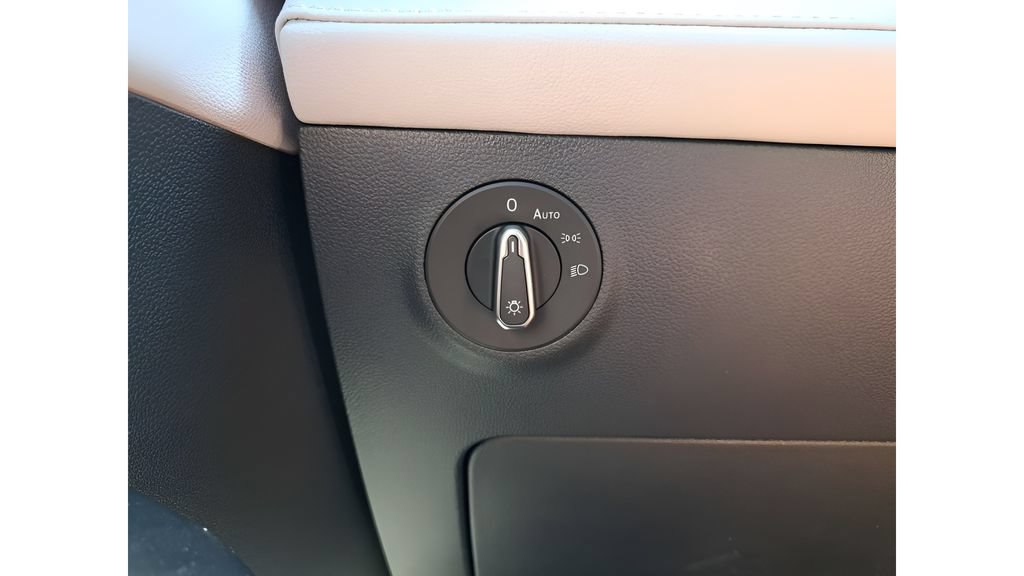 New 2025 Volkswagen Taos S AWD/4WD image 32