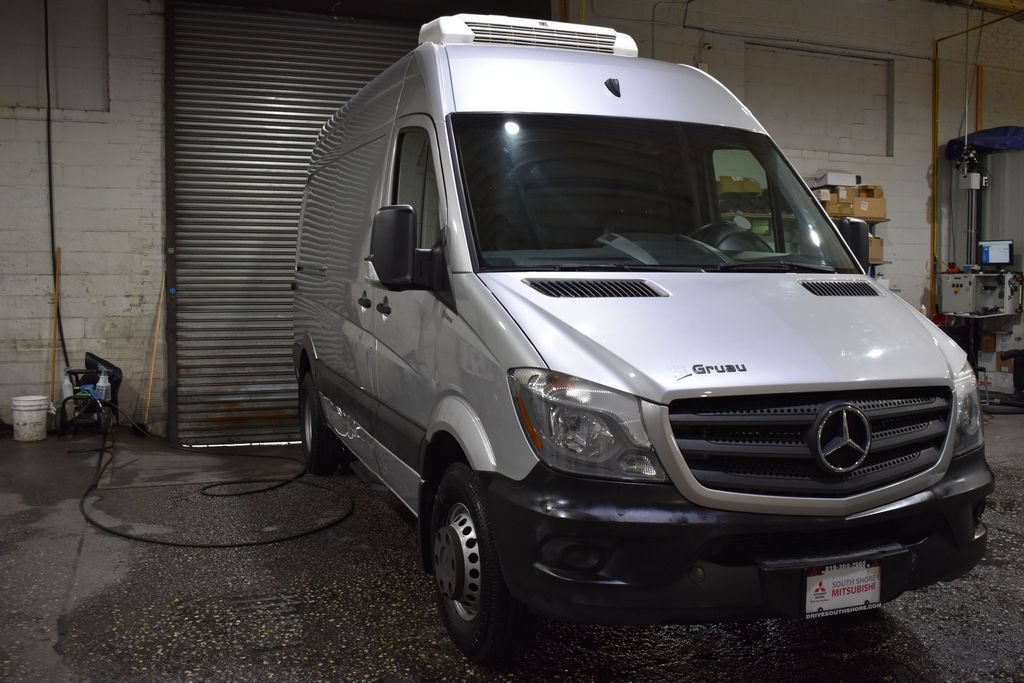 Used 2017 Mercedes-Benz Sprinter 3500 image 7