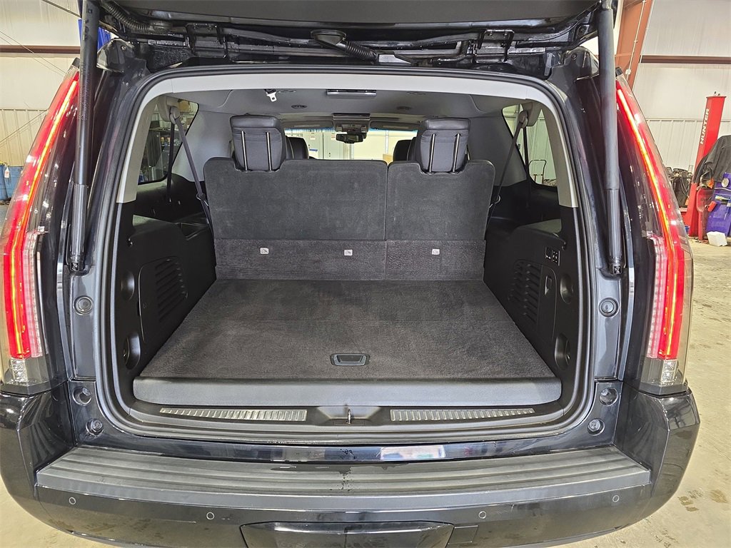 Used 2016 Cadillac Escalade ESV Premium image 13