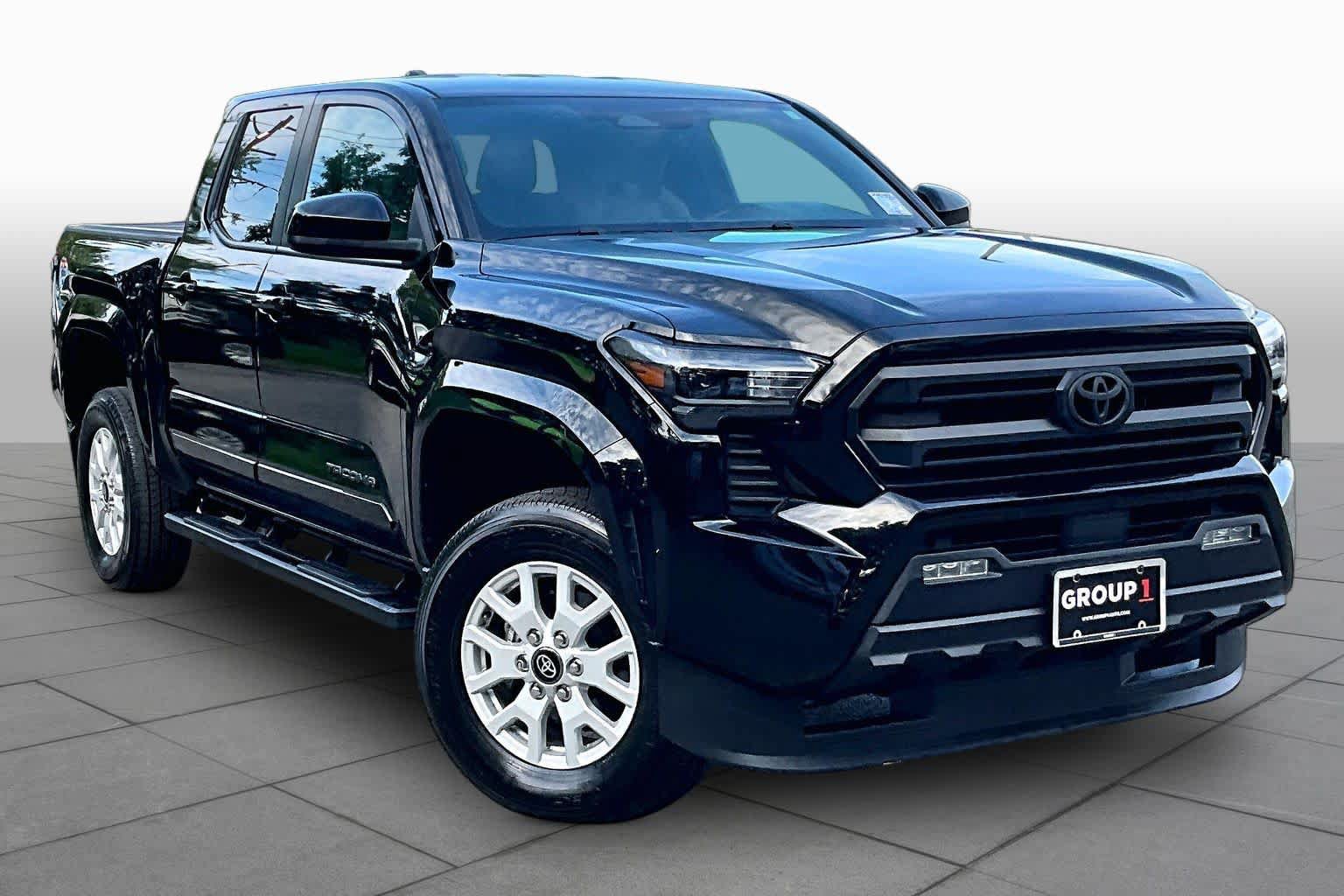 Certified 2024 Toyota Tacoma SR5 AWD/4WD image 3