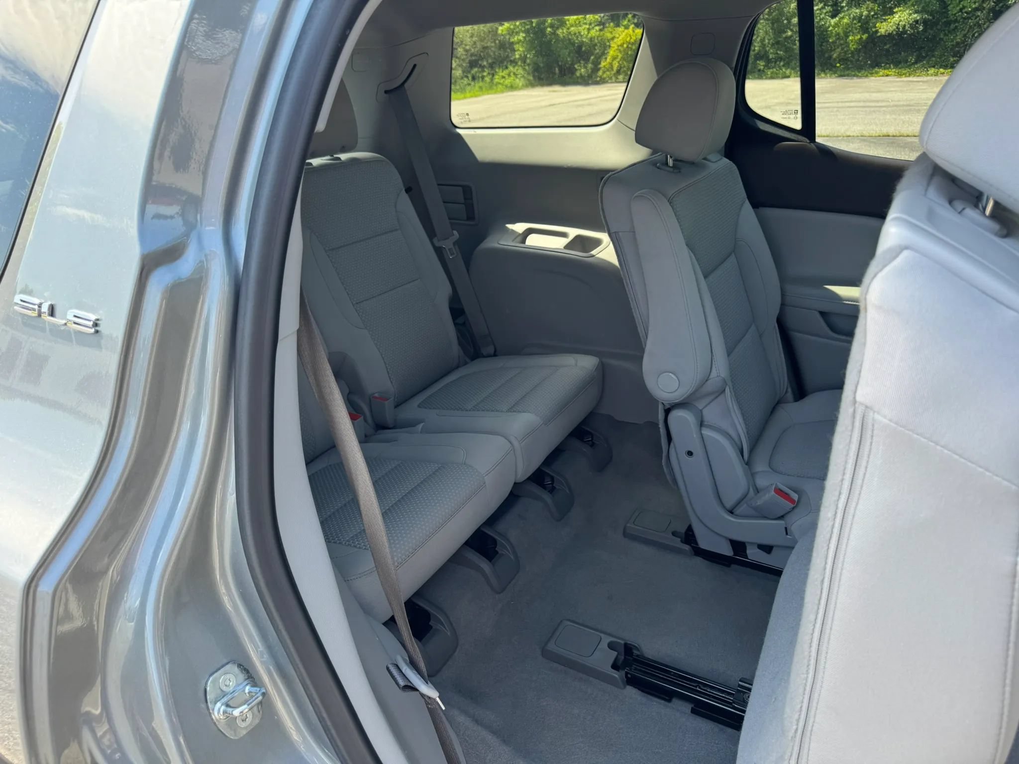 Used 2023 GMC Acadia SLE AWD/4WD image 48
