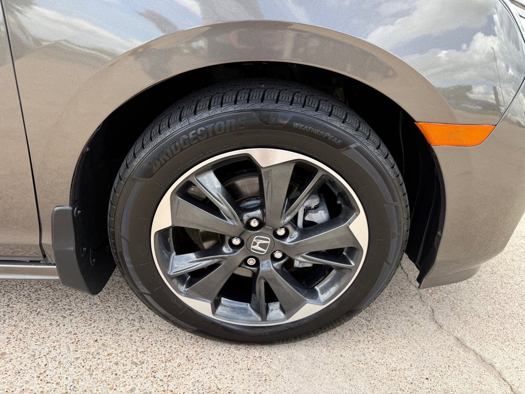 Used 2022 Honda Odyssey Elite image 11