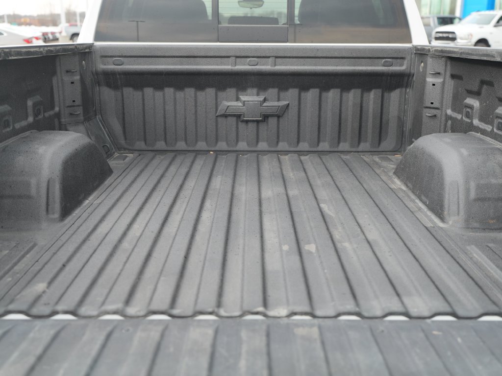 Used 2025 Chevrolet Silverado 1500 LTZ AWD/4WD image 16