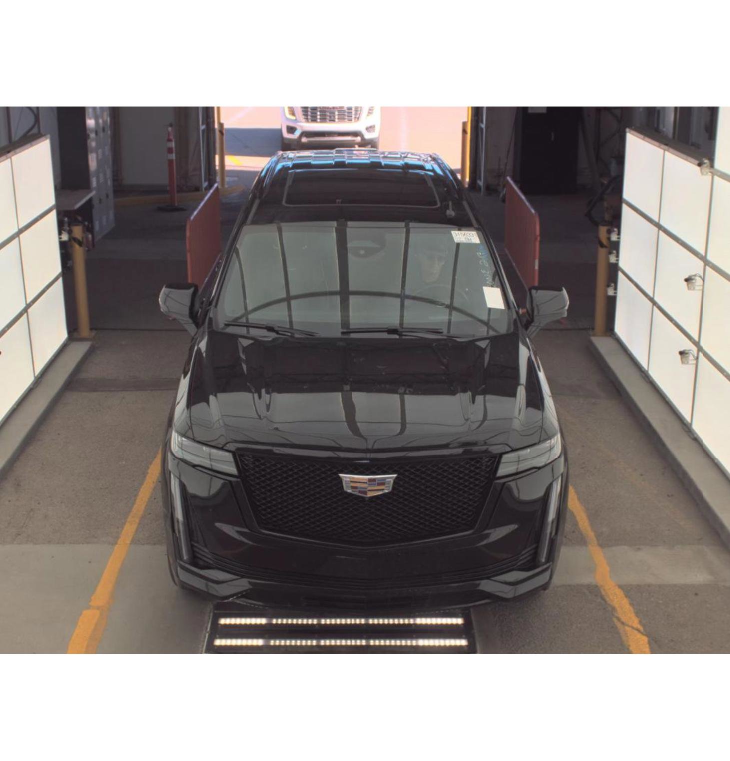 Used 2023 Cadillac Escalade Sport image 2