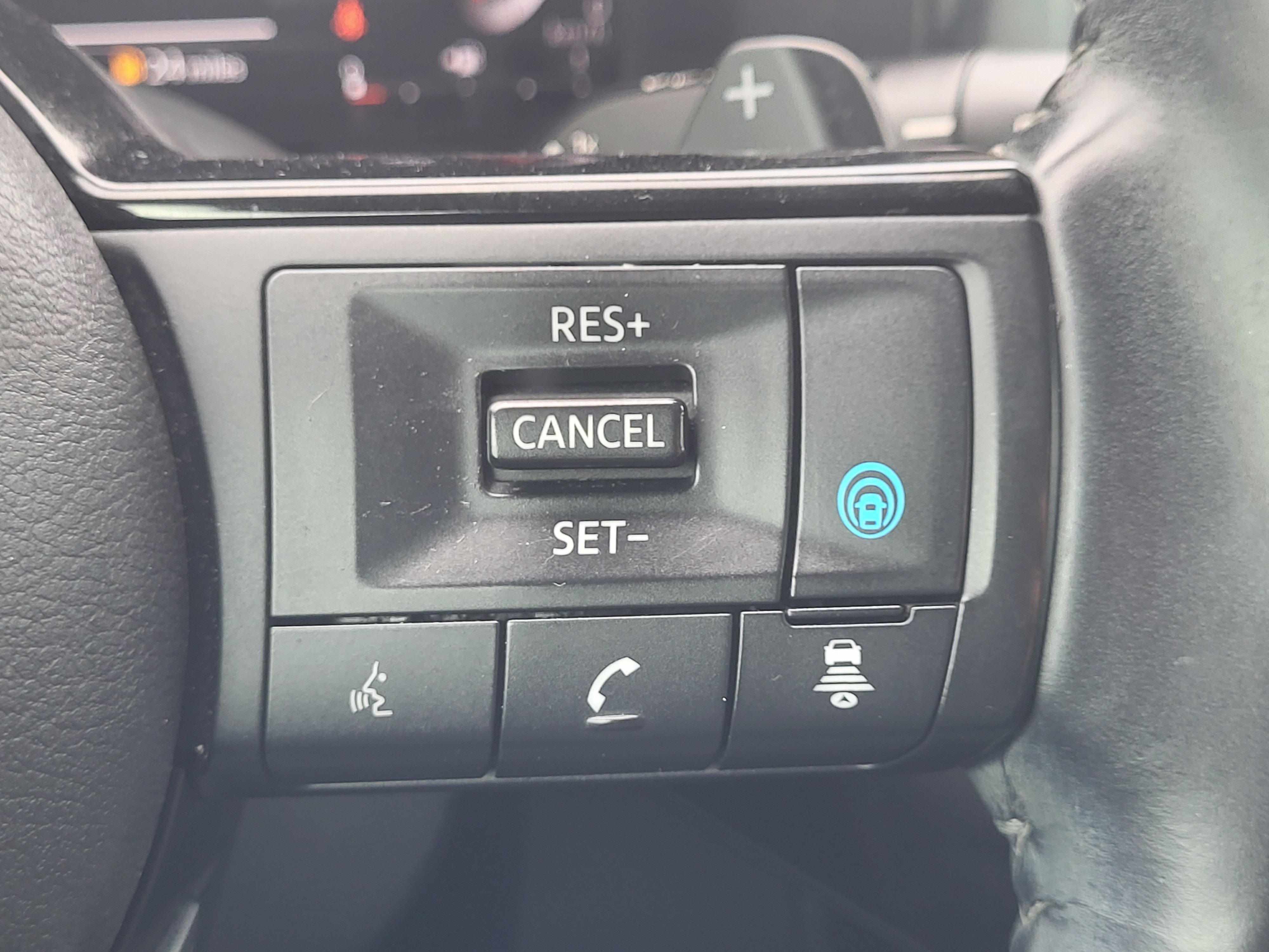 Certified 2023 Nissan Pathfinder Platinum FWD image 28