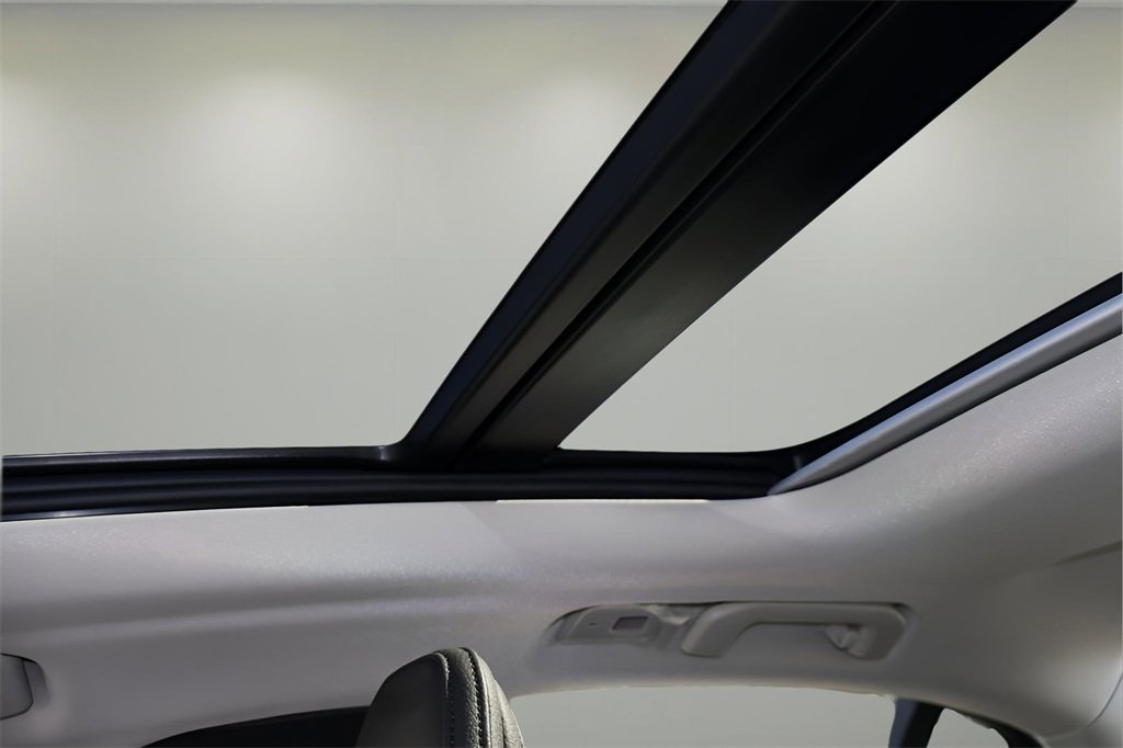 Used 2024 Volvo S60 B5 Plus w/ Climate Package image 28