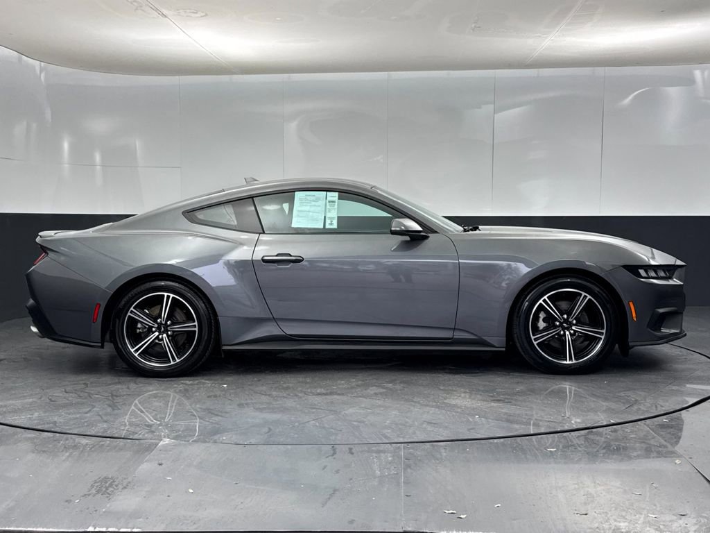 Used 2024 Ford Mustang Premium image 2