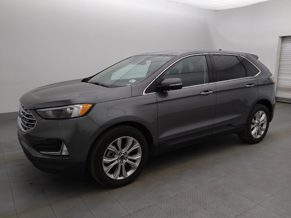 Used 2024 Ford Edge Titanium image 2