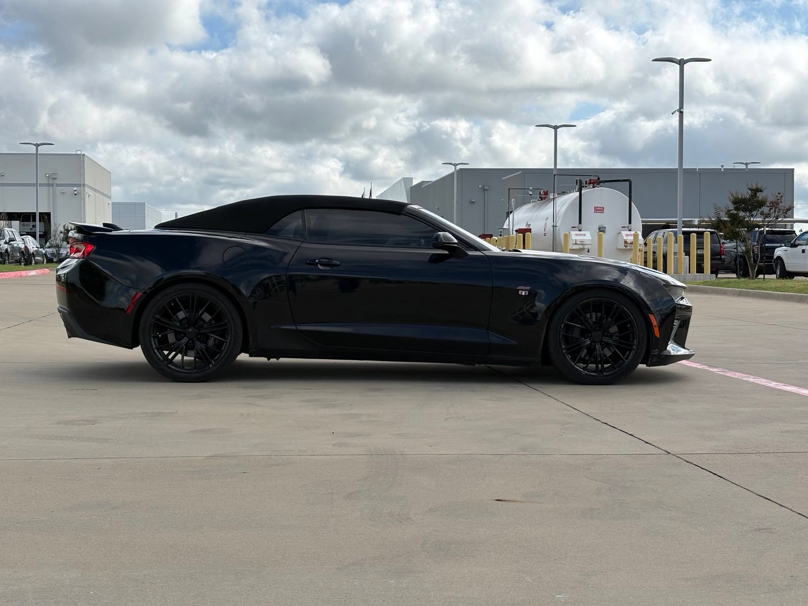 Used 2018 Chevrolet Camaro SS RWD image 8