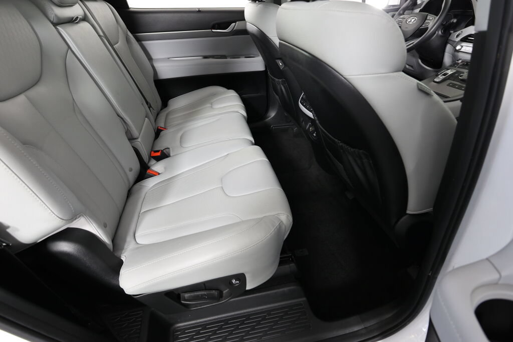 Used 2022 Hyundai Palisade SEL w/ 8P Bench Seat Package AWD/4WD image 25