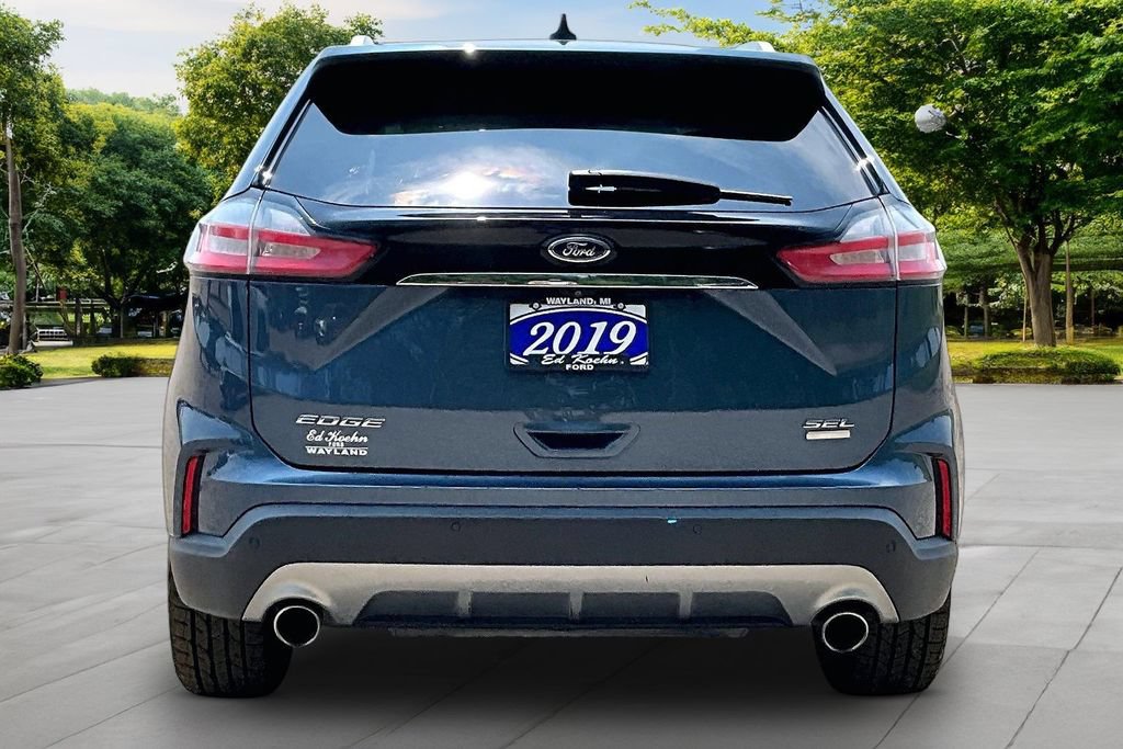Used 2019 Ford Edge SEL w/ Equipment Group 201A AWD/4WD image 4