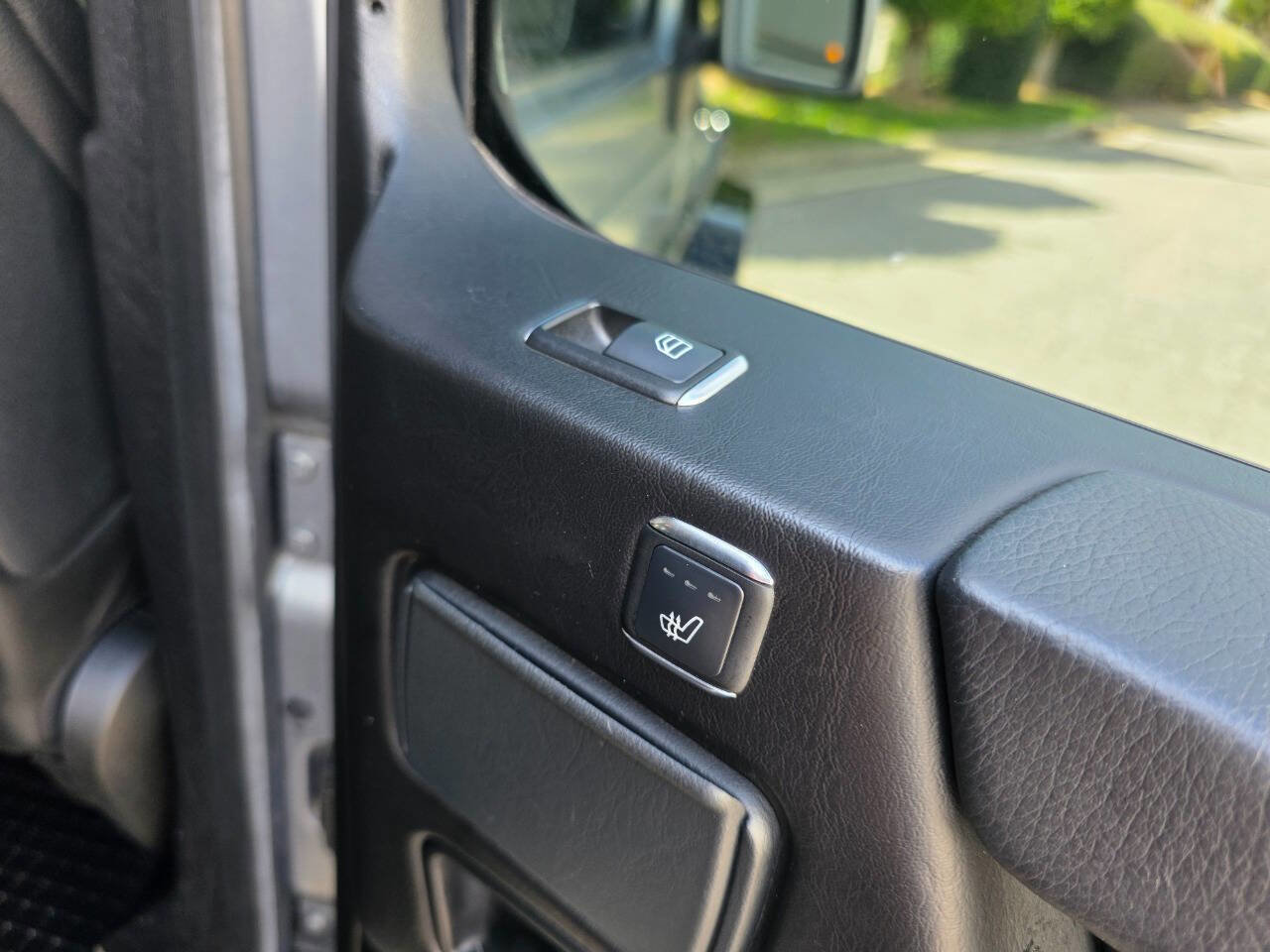 Used 2016 Mercedes-Benz G 550 image 35