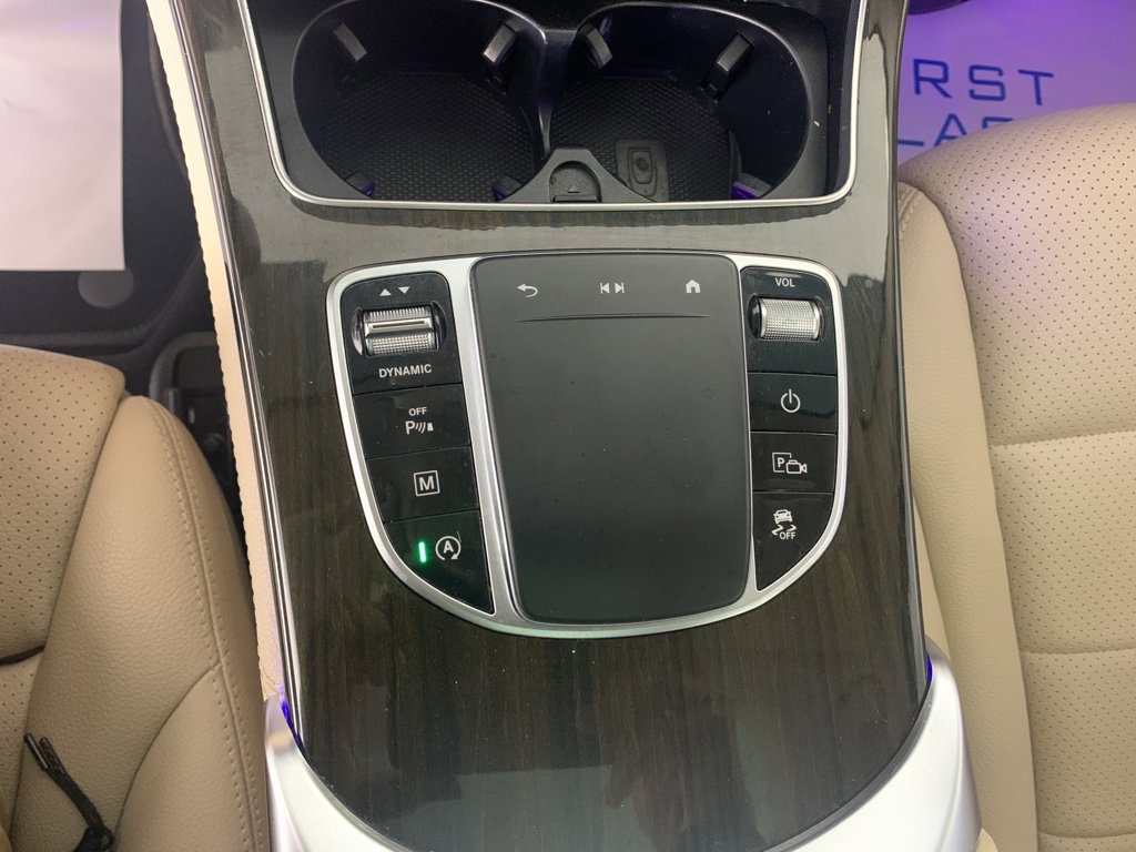 Used 2020 Mercedes-Benz GLC 300 4MATIC w/ Parking Assistance Package image 26