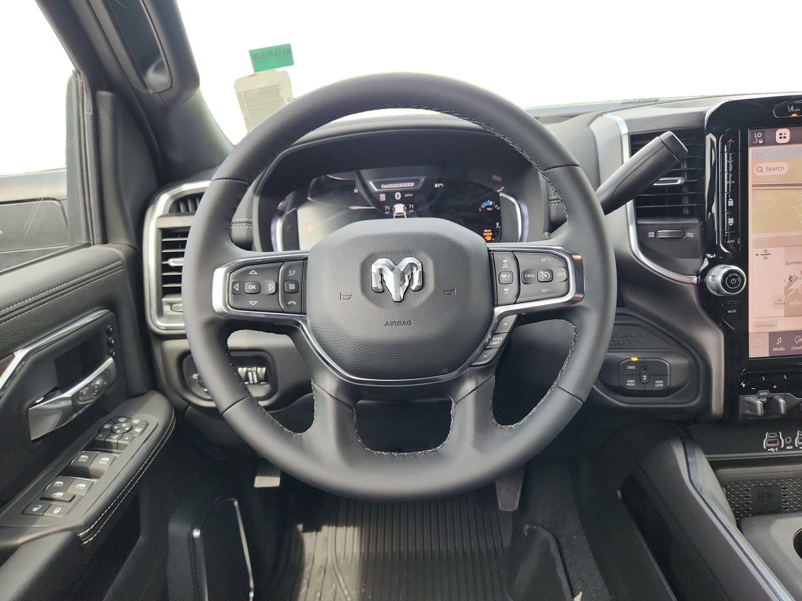 New 2026 RAM 2500 Laramie AWD/4WD image 22