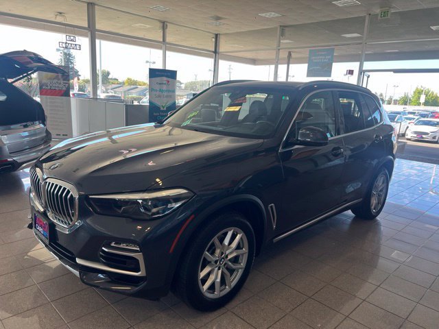 Used 2019 BMW X5 xDrive40i w/ Convenience Package AWD/4WD image 3