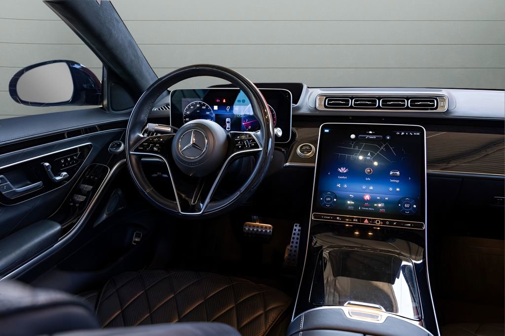 Used 2022 Mercedes-Benz S 580 4MATIC Sedan w/ AMG Line Package image 27