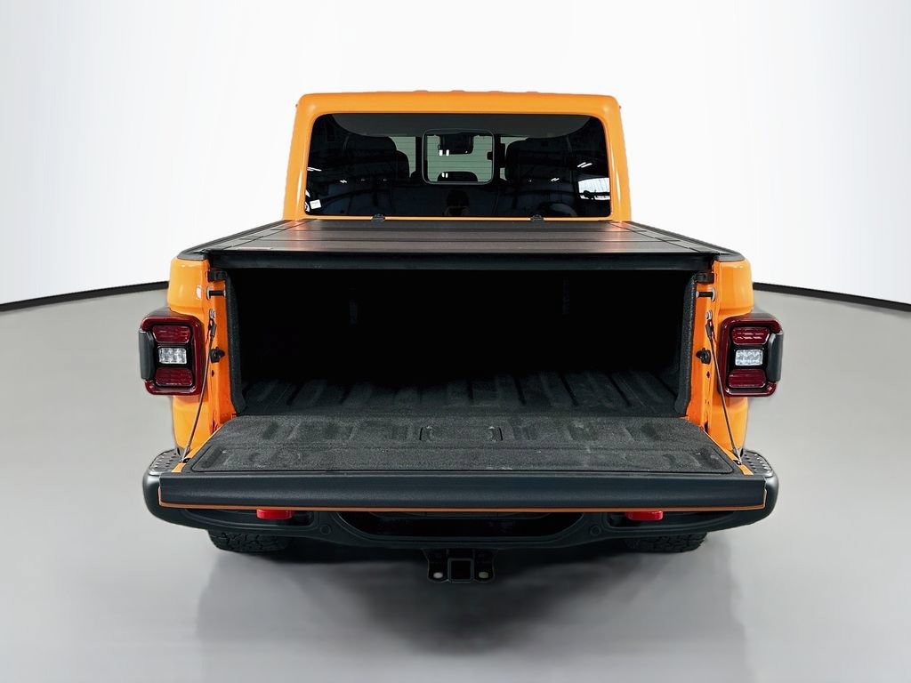Used 2025 Jeep Gladiator Rubicon AWD/4WD image 29