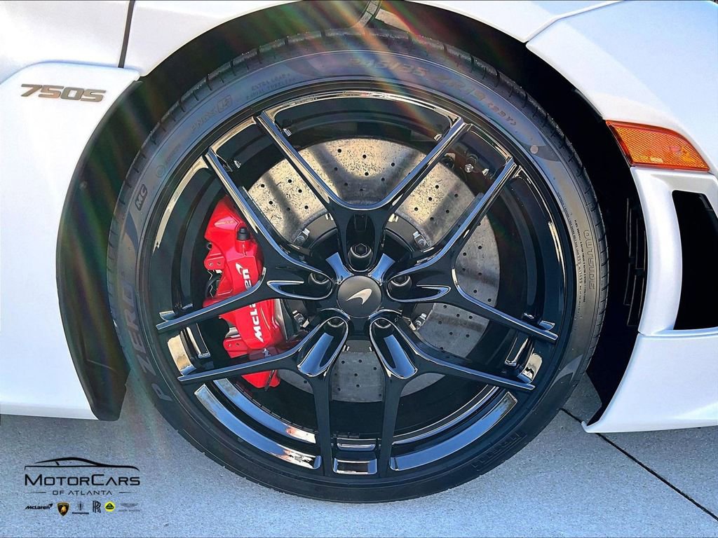 New 2026 McLaren 750S image 16