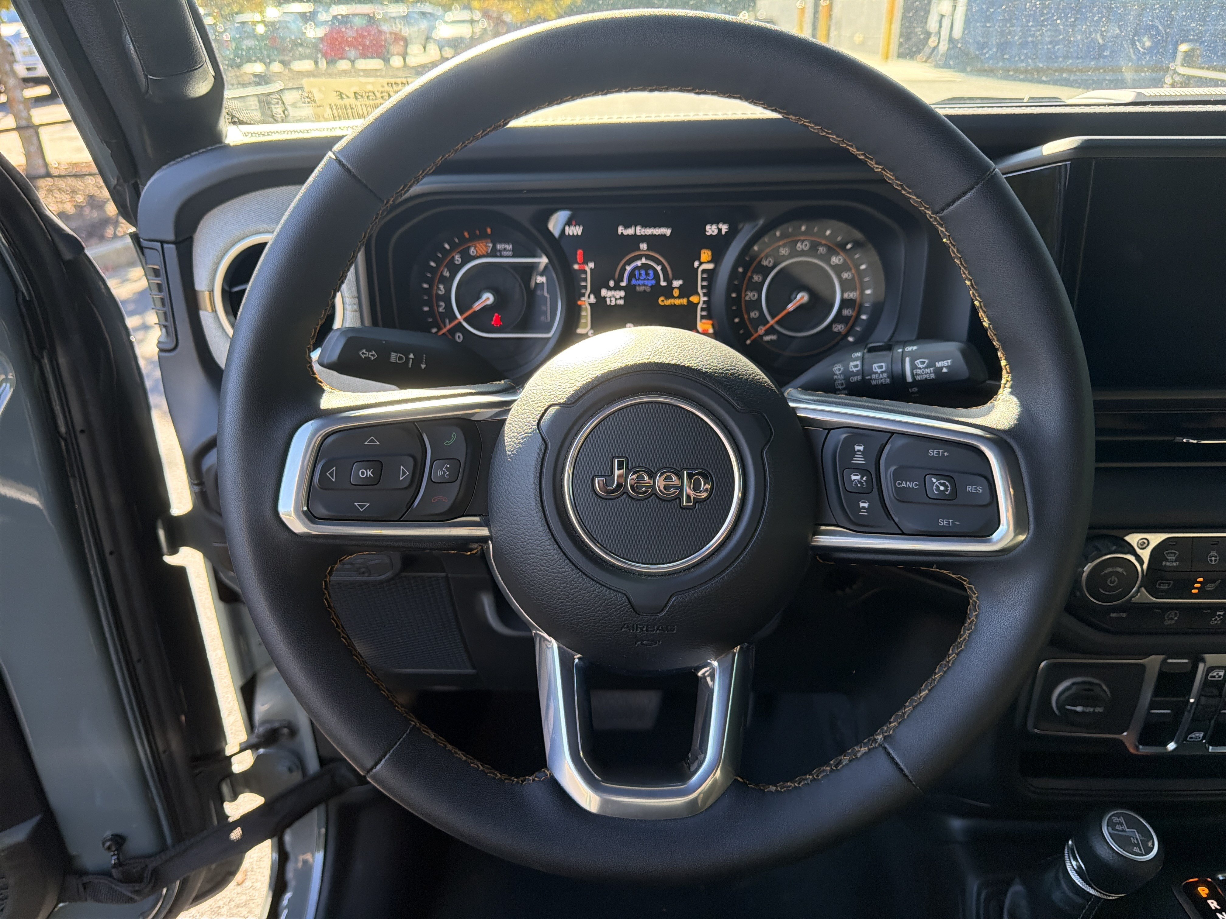 Used 2024 Jeep Wrangler Unlimited Sahara AWD/4WD image 10