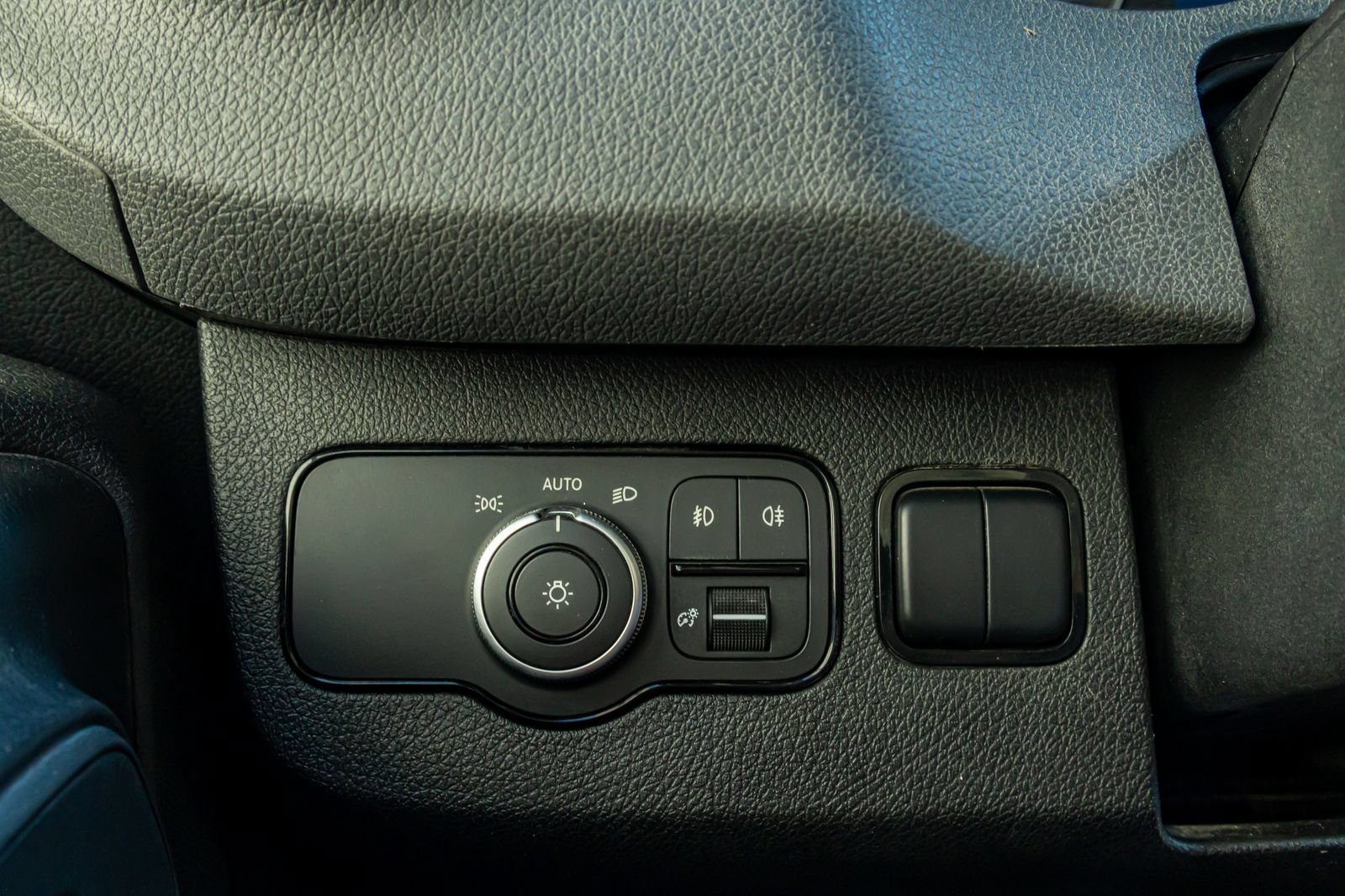 Used 2021 Mercedes-Benz Sprinter 2500 image 21