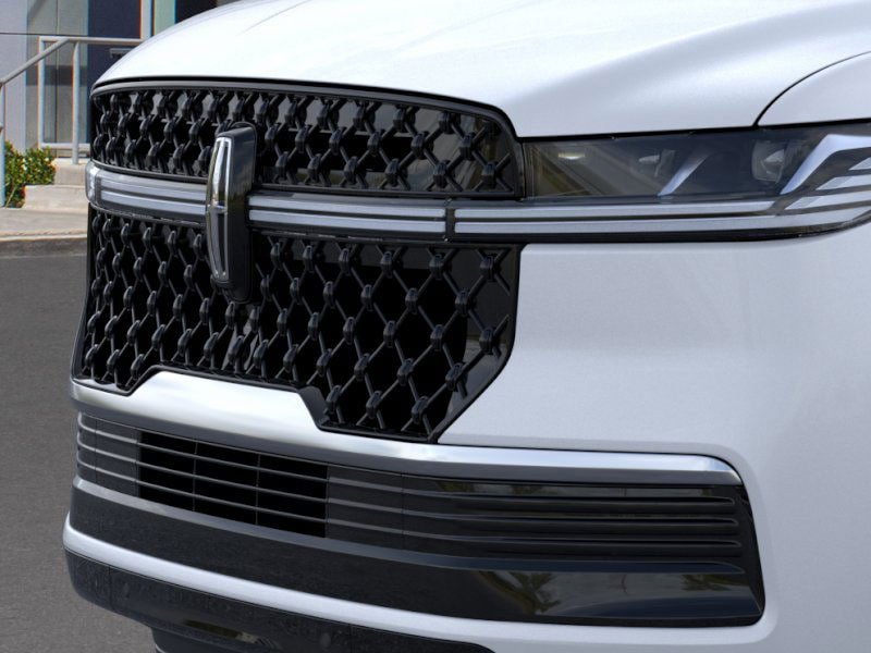 New 2026 Lincoln Navigator L Reserve w/ Jet Appearance Package AWD/4WD image 17