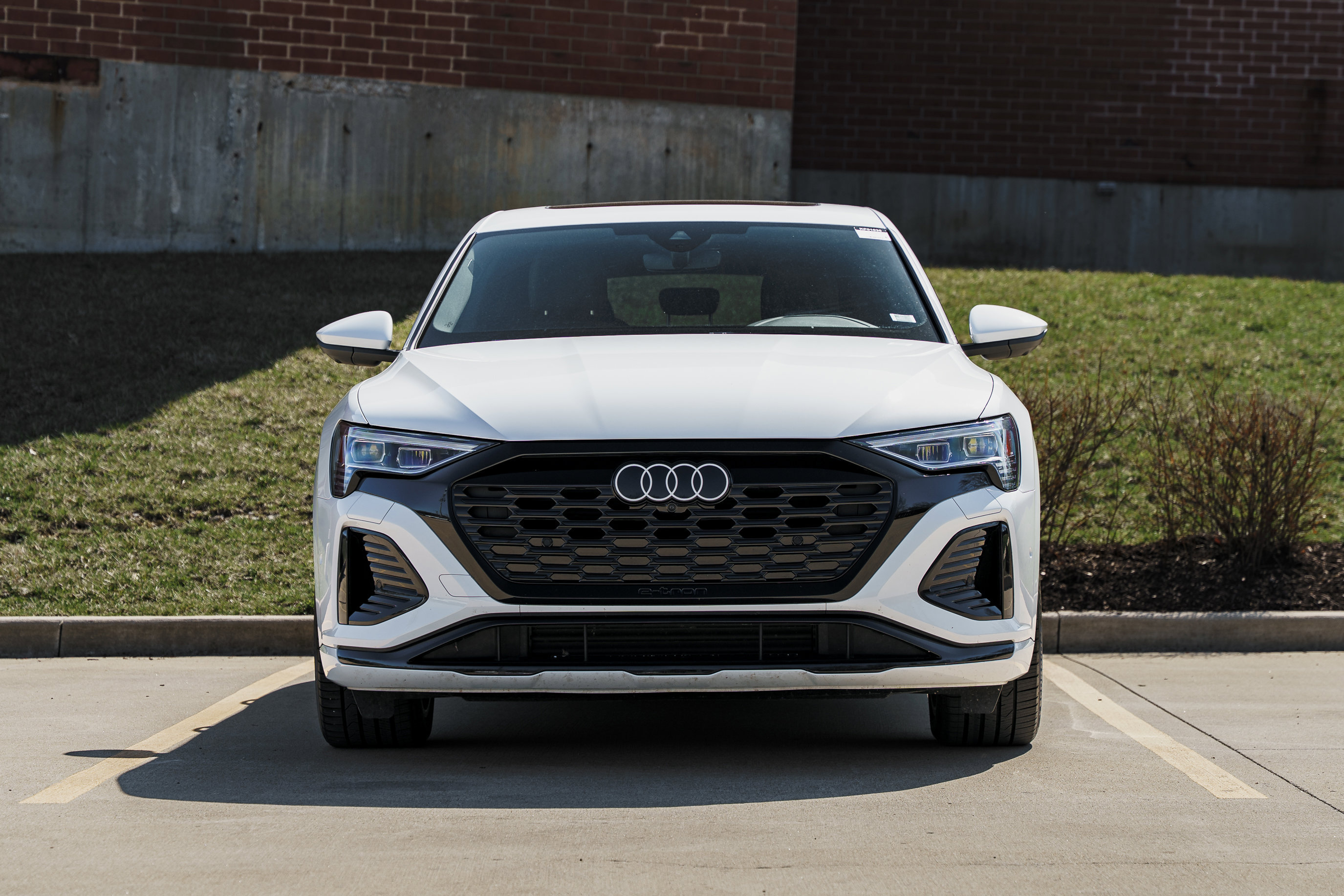 Certified 2024 Audi Q8 e-tron Premium Plus w/ Premium Plus Package image 31