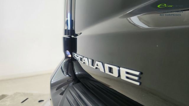 Used 2025 Cadillac Escalade Sport w/ Touring Package AWD/4WD image 18