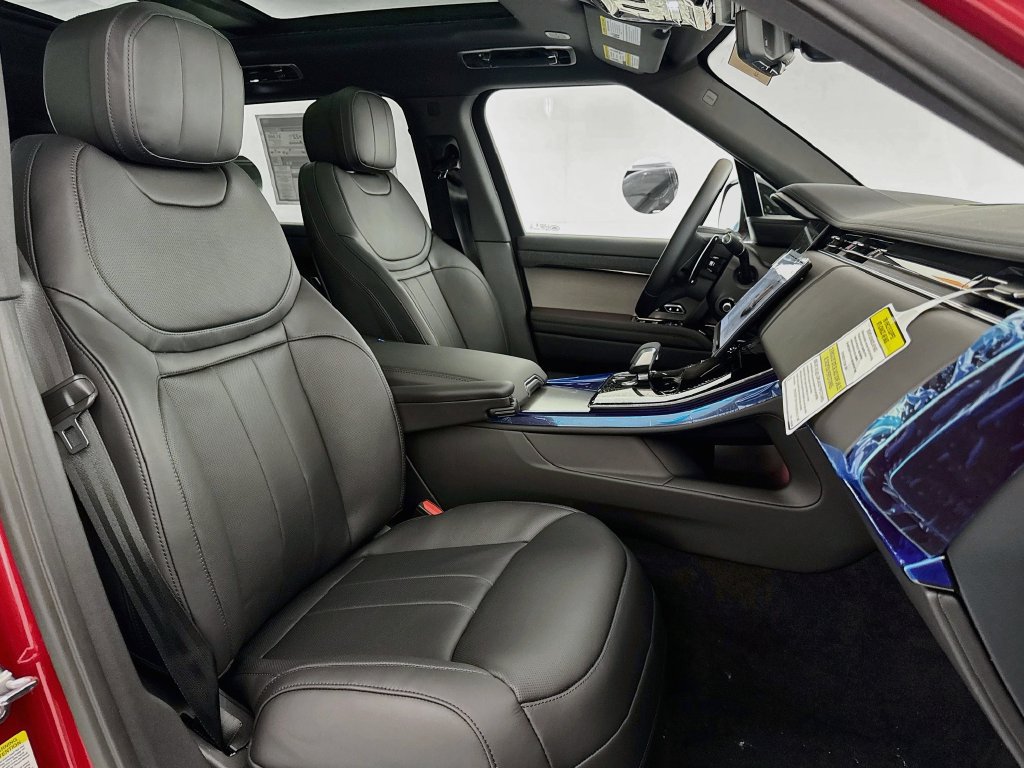 New 2026 Land Rover Range Rover Sport Dynamic SE AWD/4WD image 29