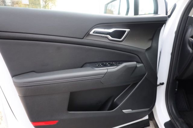 Certified 2026 Kia Sportage EX w/ EX Panorama Roof Package image 19