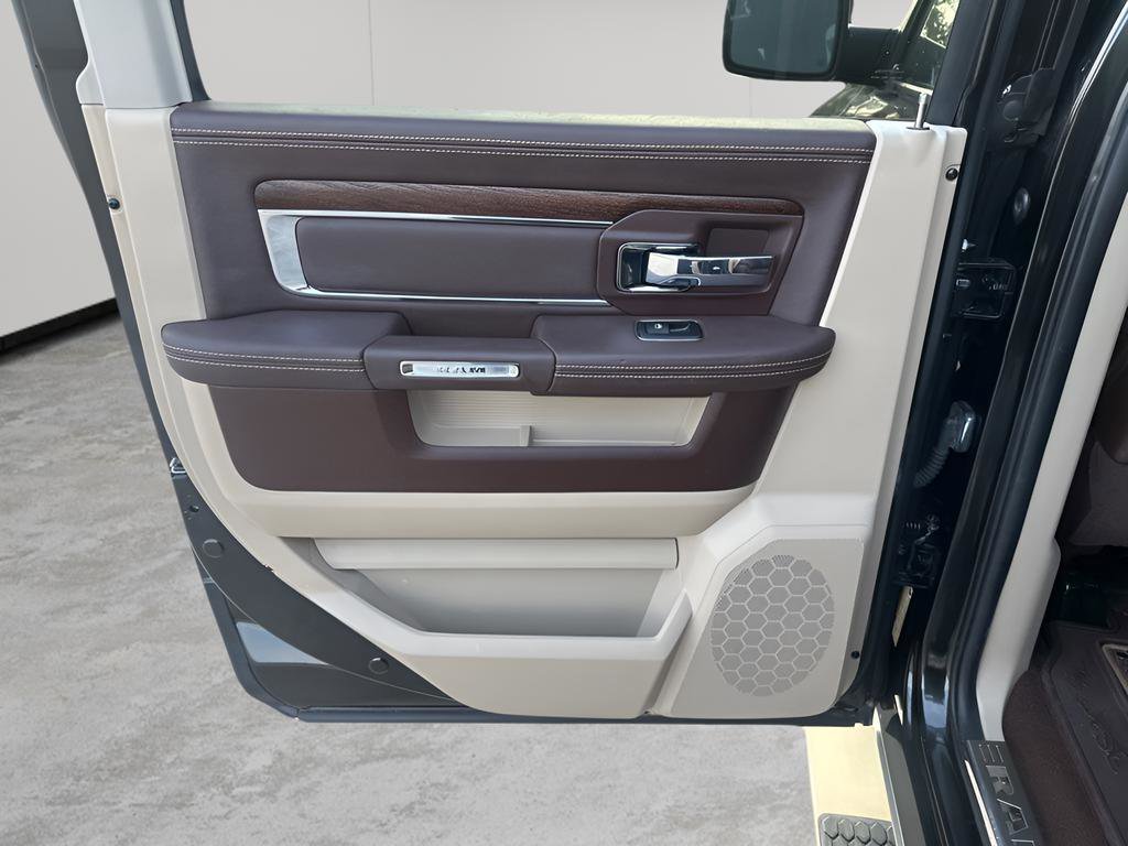 Used 2015 RAM 1500 Laramie Longhorn w/ Convenience Group image 17